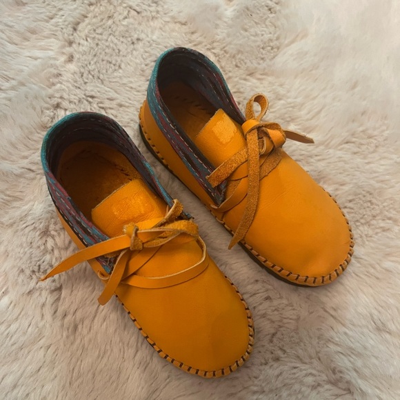 Handmade Leather Moccasins Size 11 5y - Picture 3 of 5